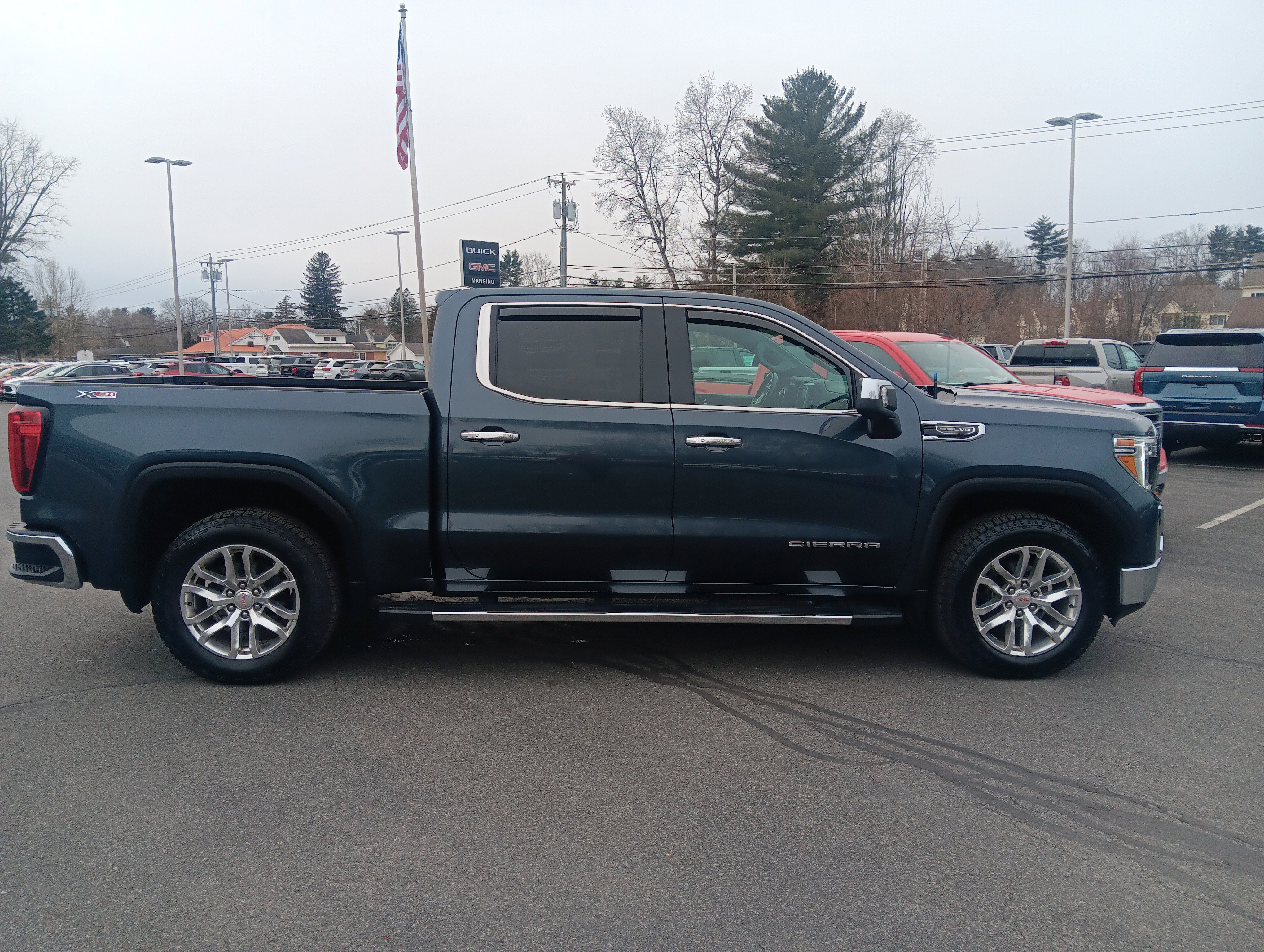 Used 2021 GMC Sierra 1500 SLT w/ SLT Convenience Package image 6