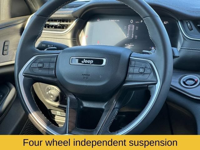 Used 2024 Jeep Grand Cherokee Limited AWD/4WD image 18