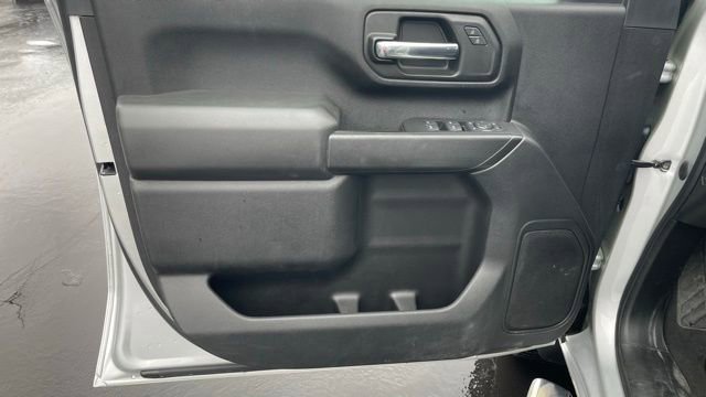 Used 2020 Chevrolet Silverado 2500 Custom w/ Custom Value Package image 11