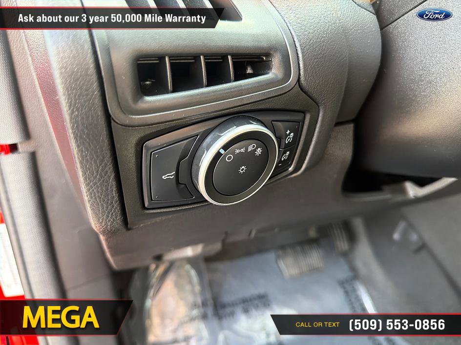 Used 2014 Ford Focus SE FWD image 20