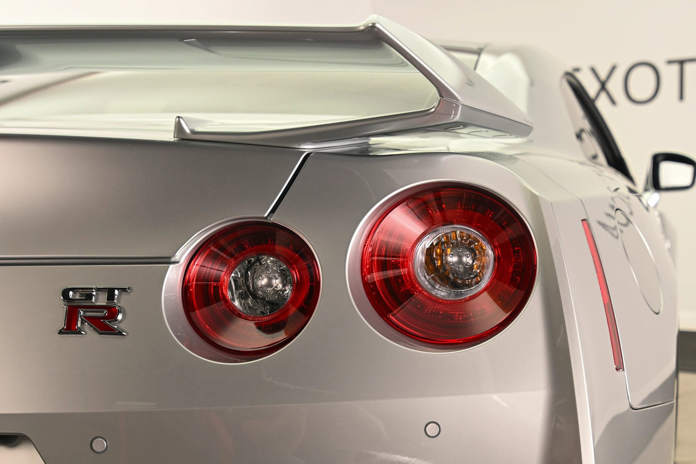 Used 2024 Nissan GT-R Premium w/ Floor Mat Package AWD/4WD image 35