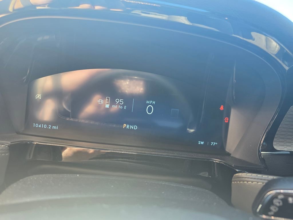 Used 2025 Lincoln Corsair AWD w/ Equipment Group 101A image 15