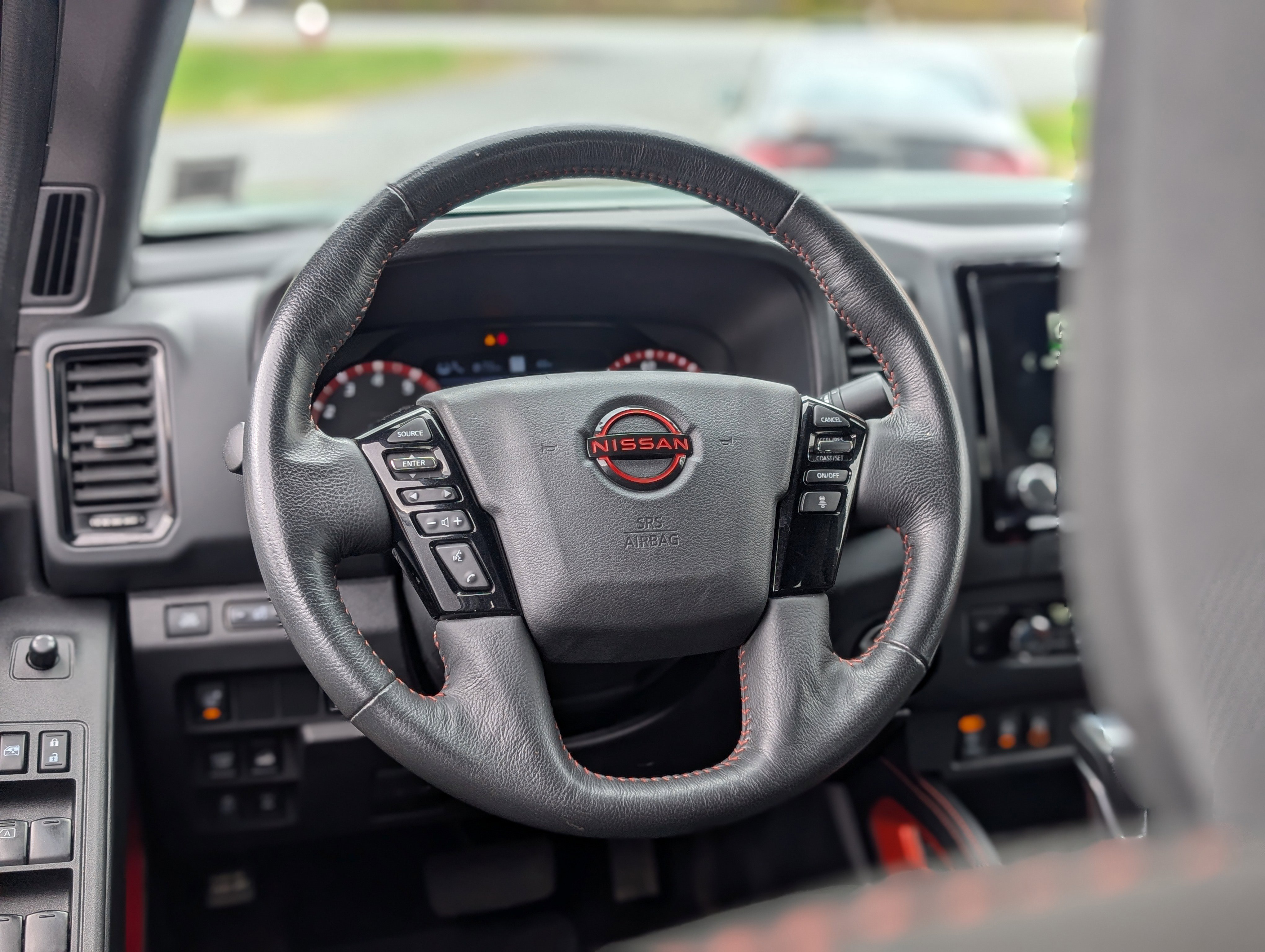 Used 2023 Nissan Frontier PRO-4X w/ Pro Convenience Package image 19