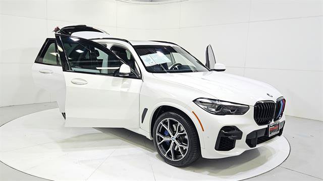 Used 2022 BMW X5 sDrive40i w/ M Sport Package RWD image 29