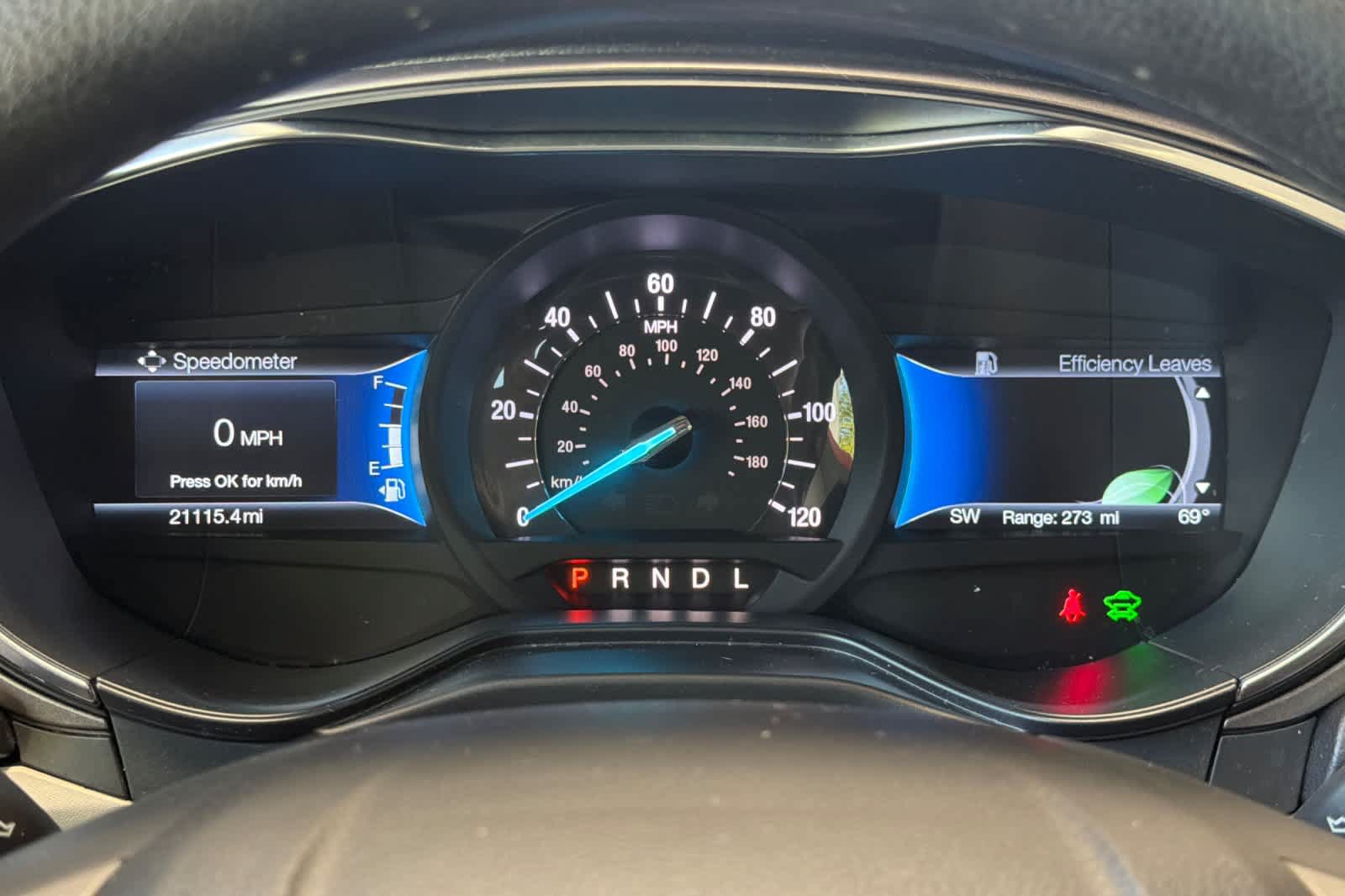 Used 2020 Ford Fusion SE FWD image 28