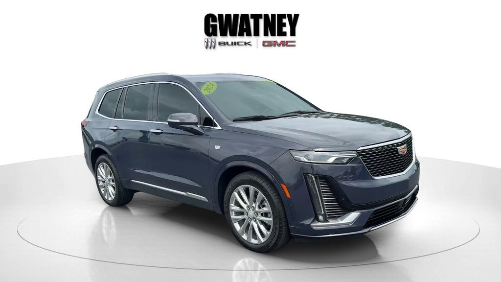 Used 2024 Cadillac XT6 Premium Luxury w/ Technology Package FWD image 2