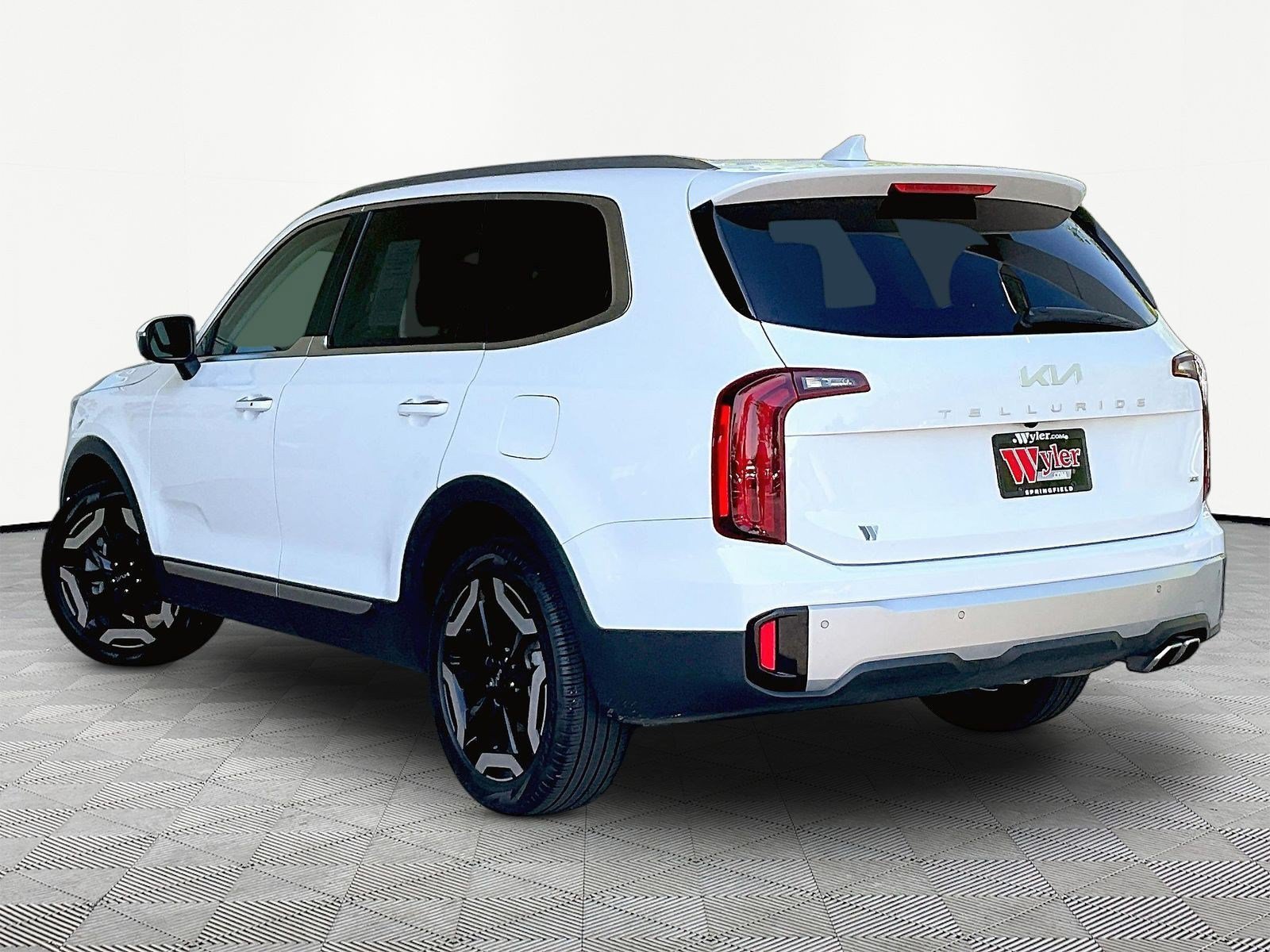 Used 2023 Kia Telluride S w/ S Sunroof Package AWD/4WD image 4