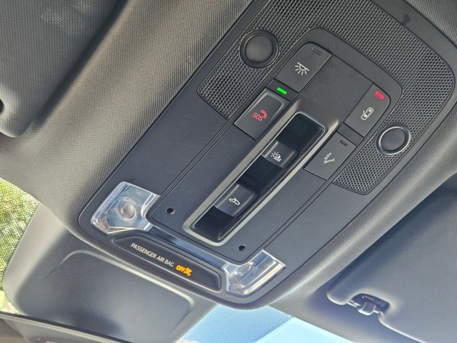 Used 2025 Audi Q3 2.0T Premium image 18