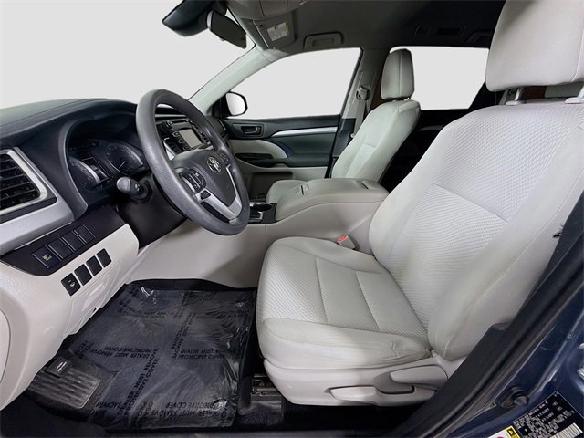 Certified 2019 Toyota Highlander LE image 19