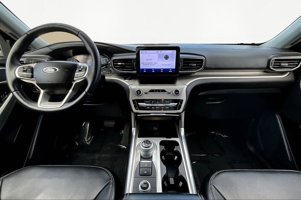 Used 2023 Ford Explorer XLT w/ Equipment Group 202A image 15