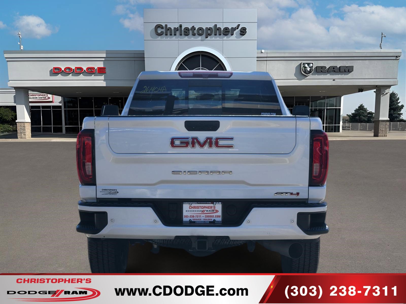Used 2023 GMC Sierra 2500 AT4 w/ AT4 Preferred Package image 4