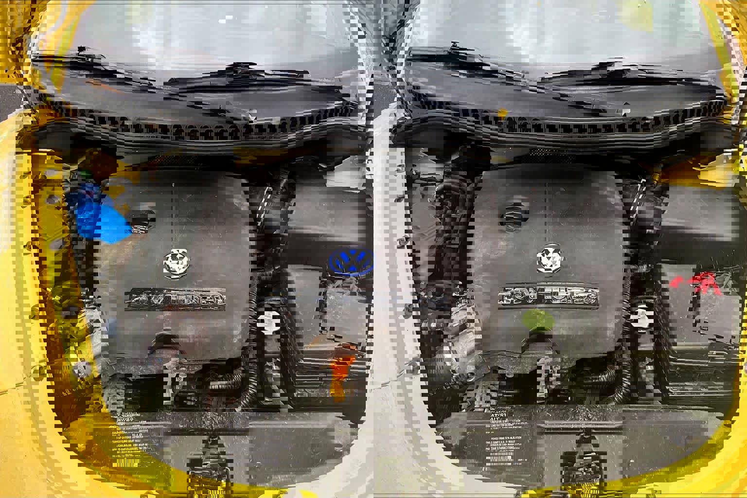 Used 2001 Volkswagen Beetle GLX FWD image 28