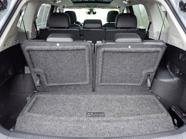 Used 2022 Volkswagen Tiguan SE image 6