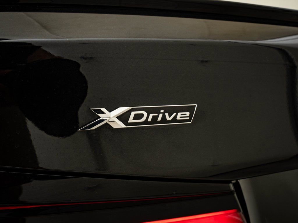 Used 2023 BMW 540i xDrive w/ Executive Package image 18