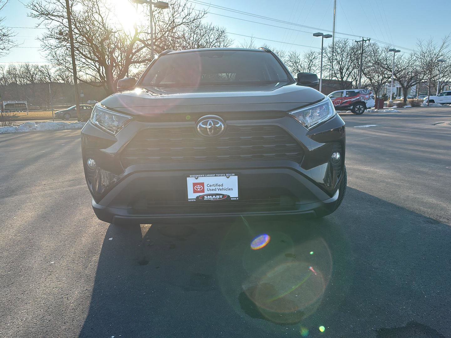 Used 2021 Toyota RAV4 XLE image 1
