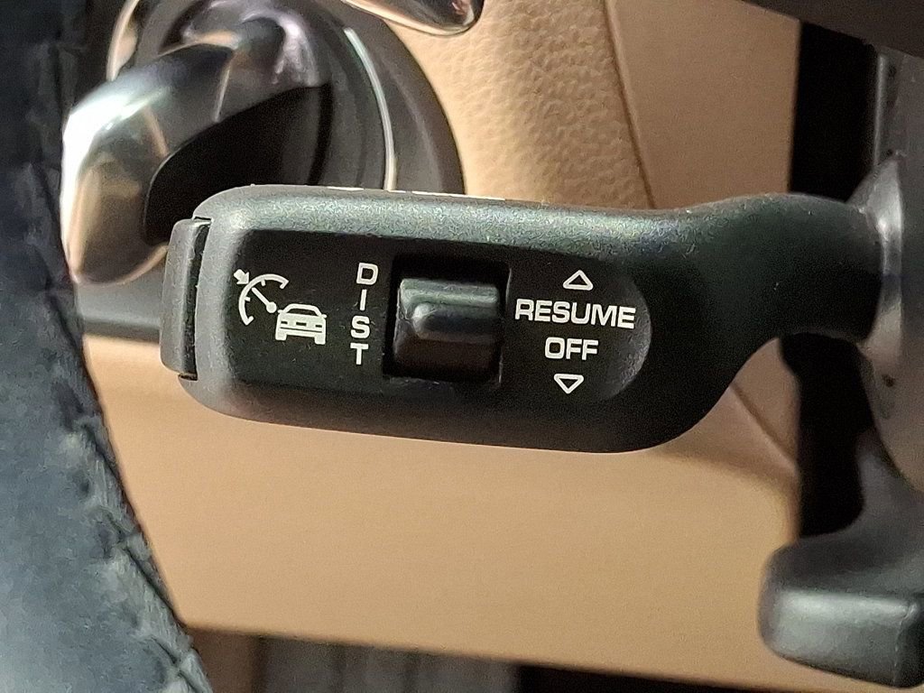 Used 2023 Porsche Macan image 24