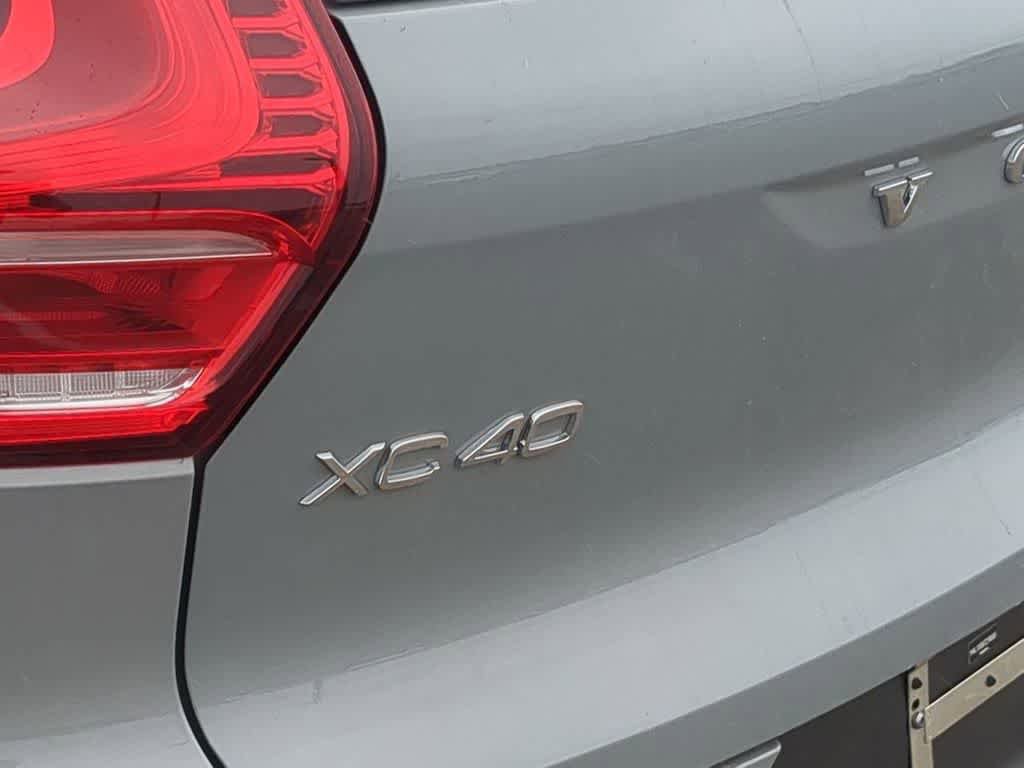 New 2026 Volvo XC40 B5 Plus w/ Protection Package Premier AWD/4WD image 12