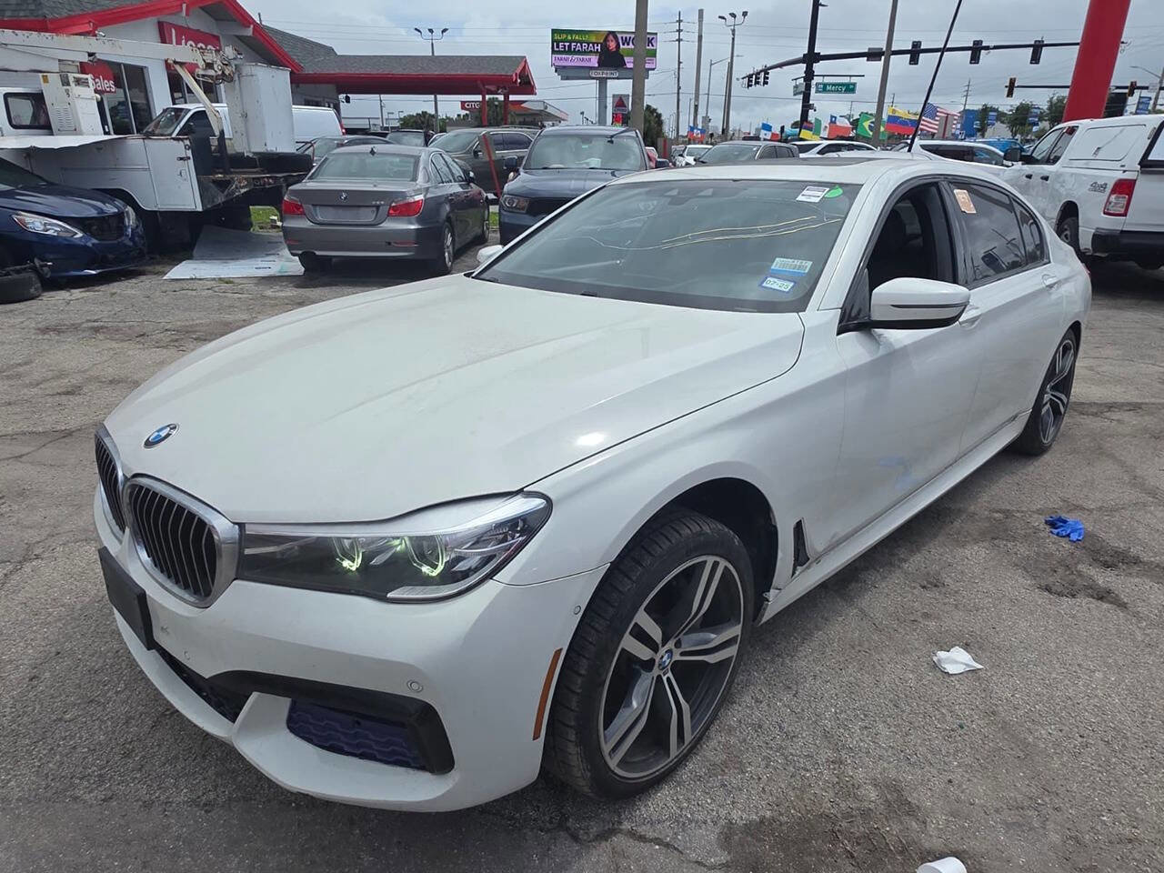 Used 2017 BMW 740i RWD image 3
