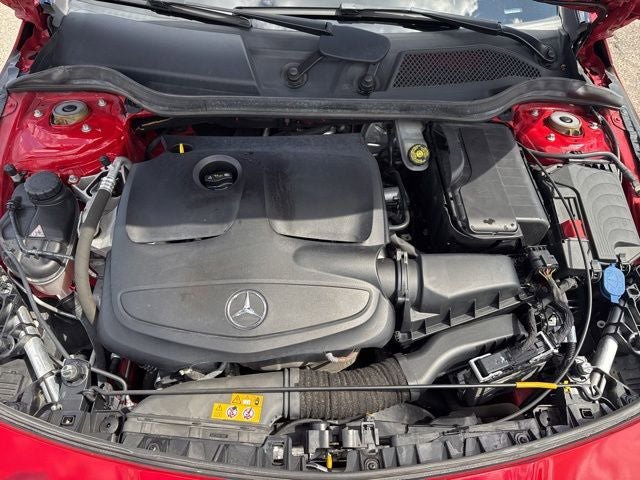 Used 2018 Mercedes-Benz CLA 250 4MATIC image 2