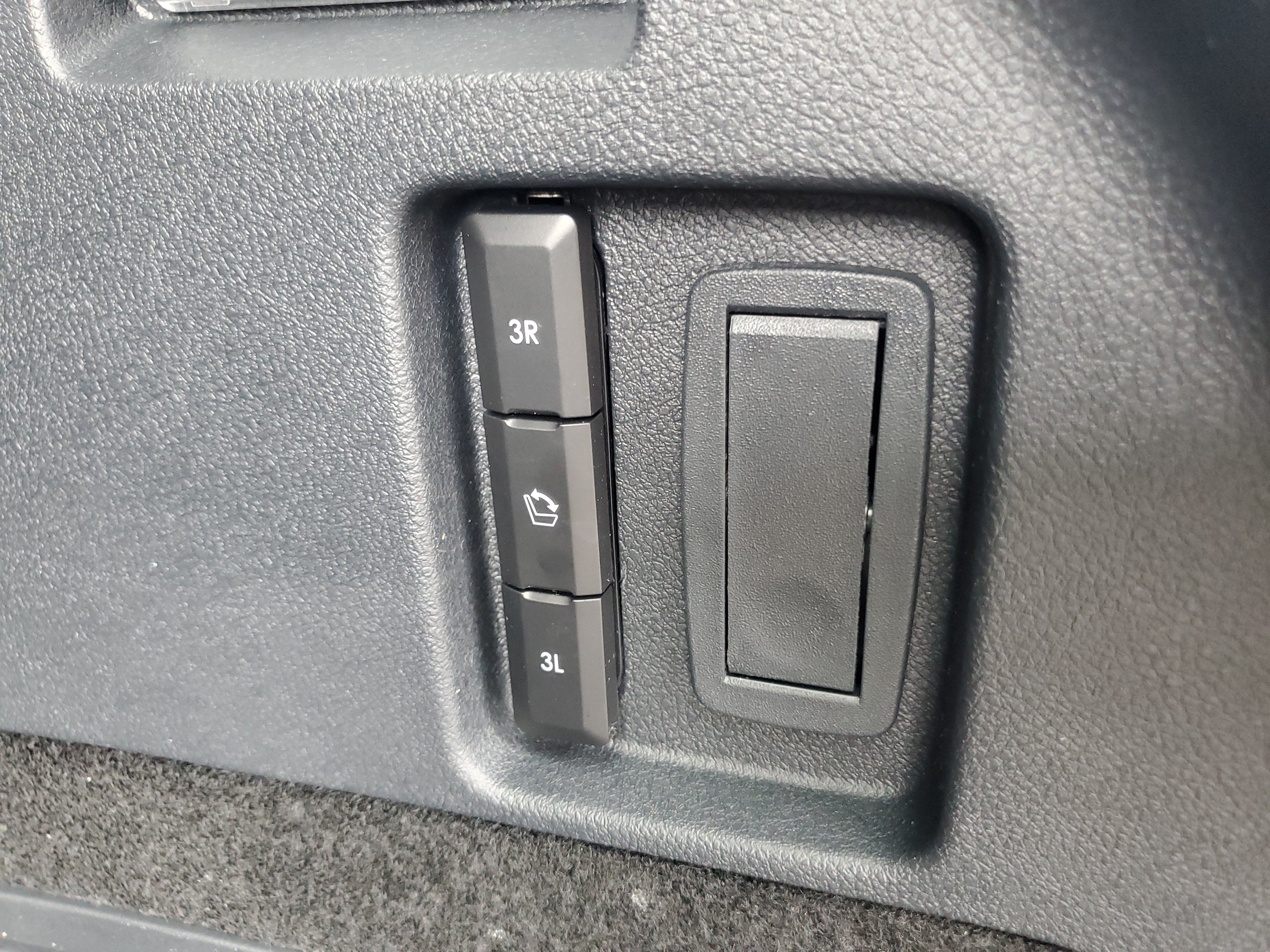 New 2026 Lincoln Aviator AWD image 29