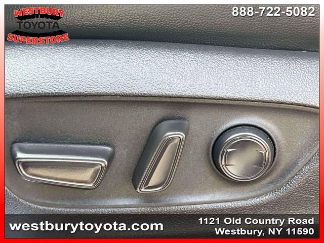 Used 2023 Toyota Highlander XLE AWD/4WD image 22