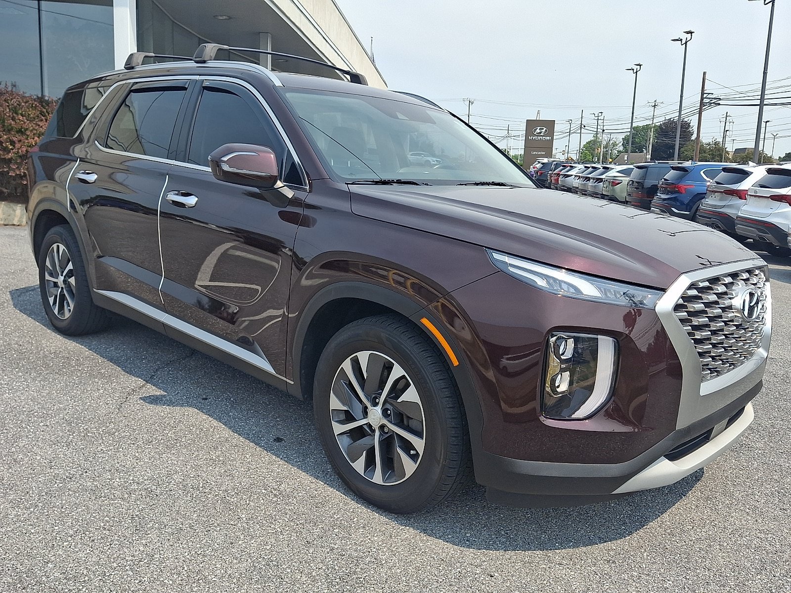 Used 2021 Hyundai Palisade SEL w/ Winter Package AWD/4WD image 3