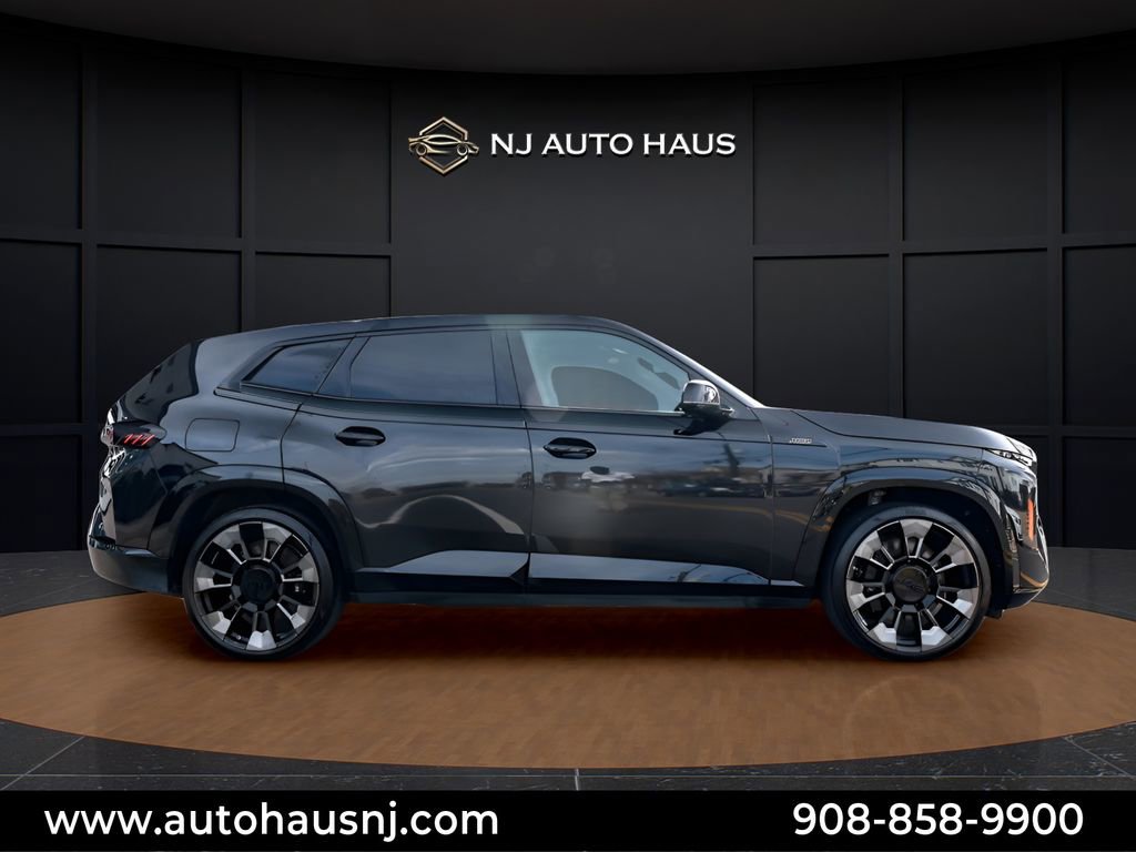 Used 2024 BMW XM image 10