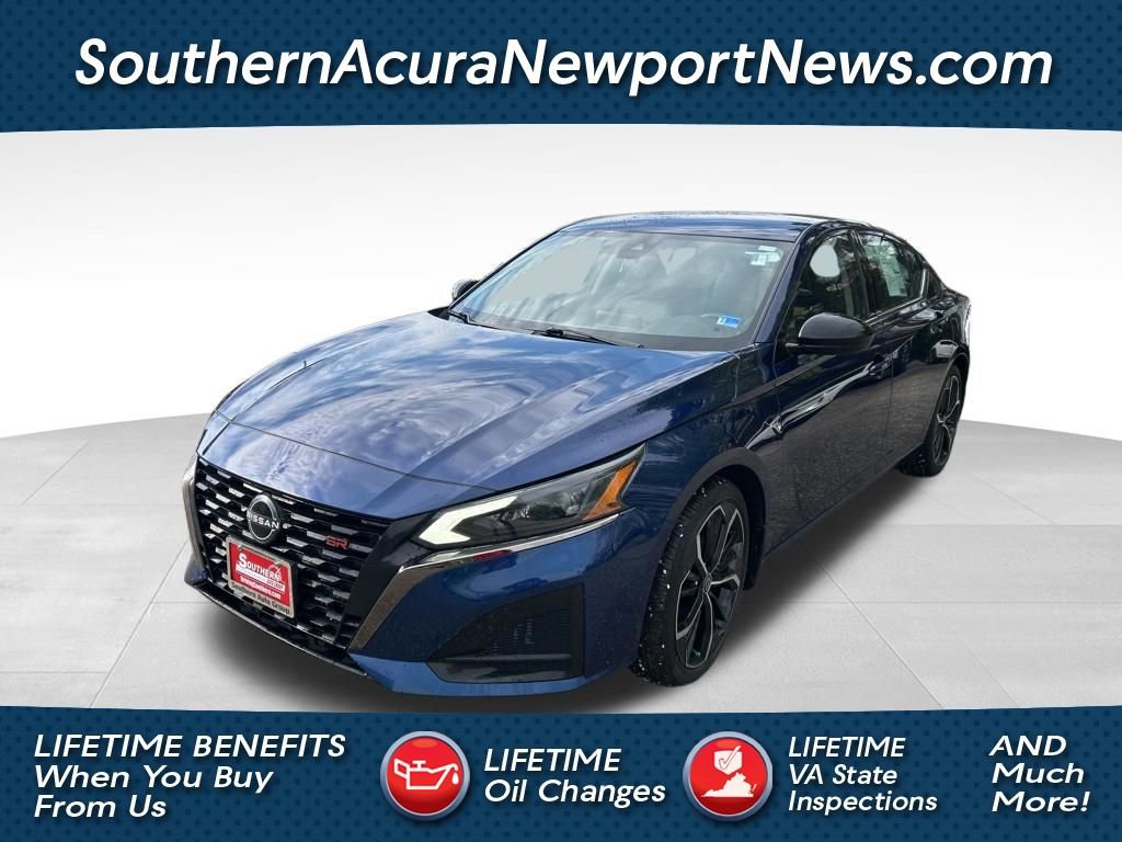 Used 2023 Nissan Altima 2.5 SR