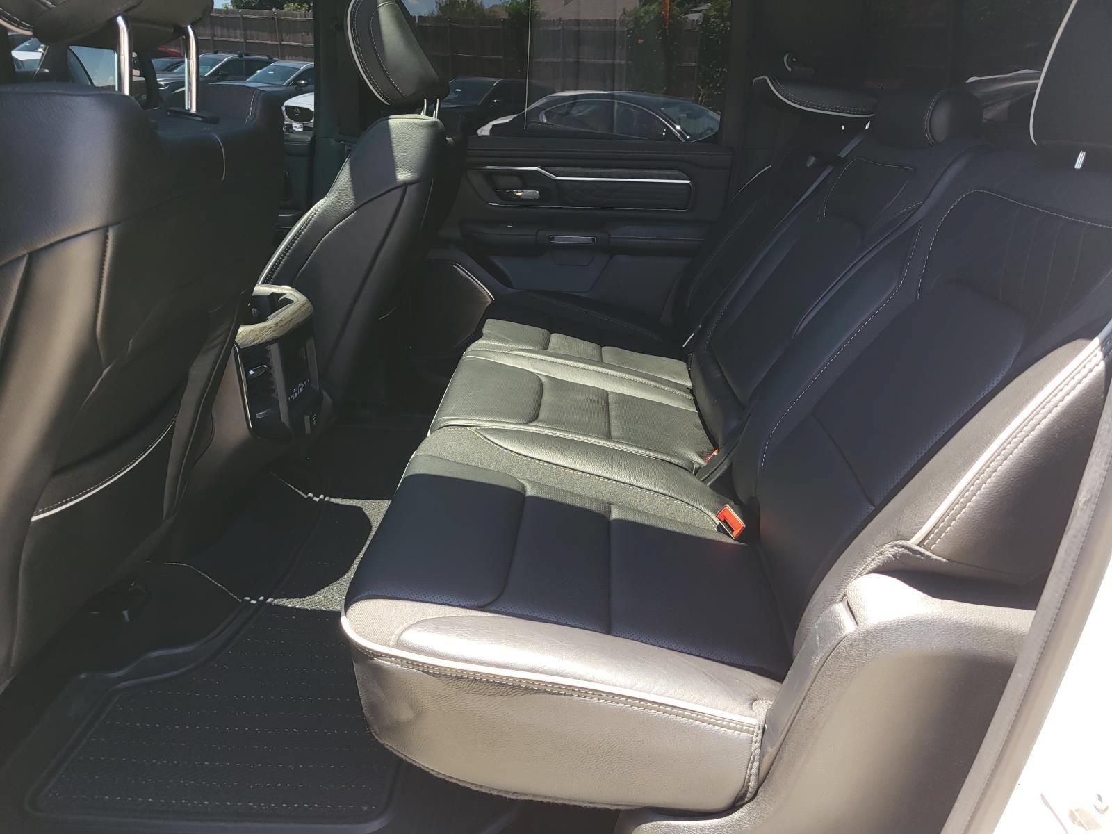 Used 2025 RAM 1500 Limited AWD/4WD image 14