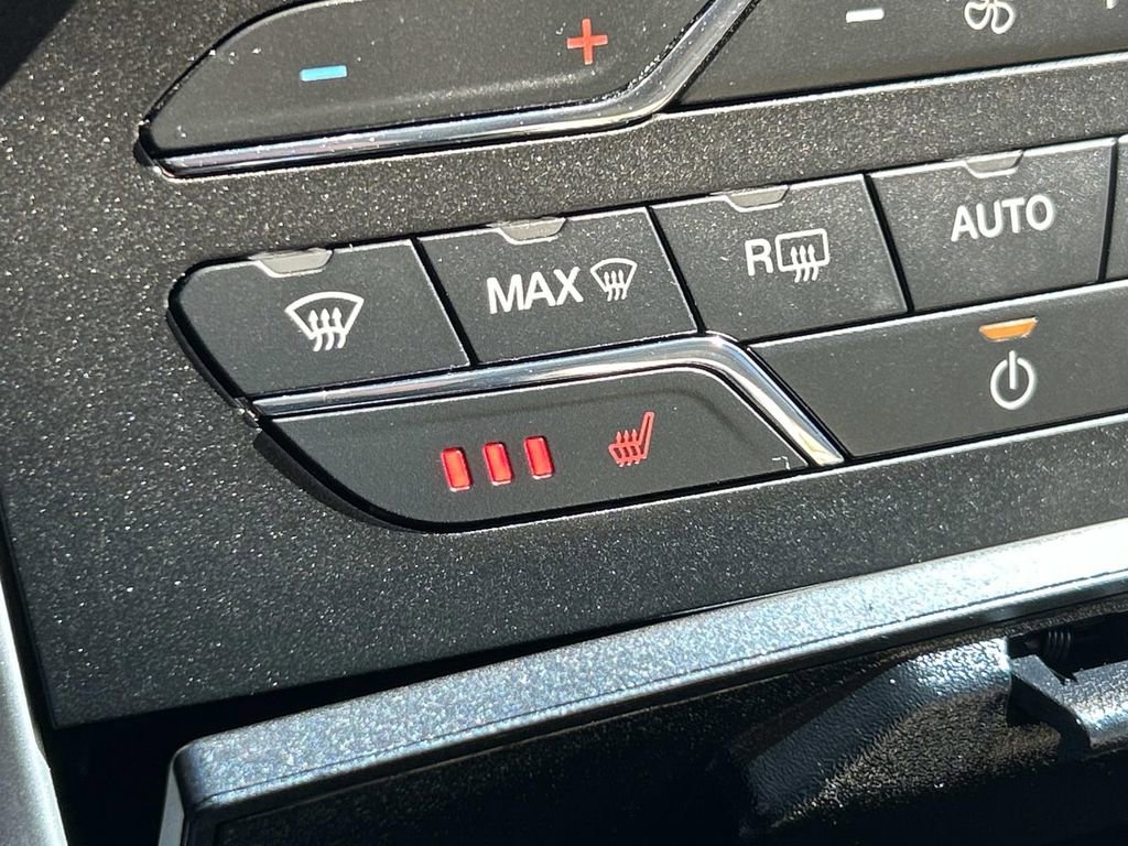 Used 2020 Ford Edge SEL AWD/4WD image 29