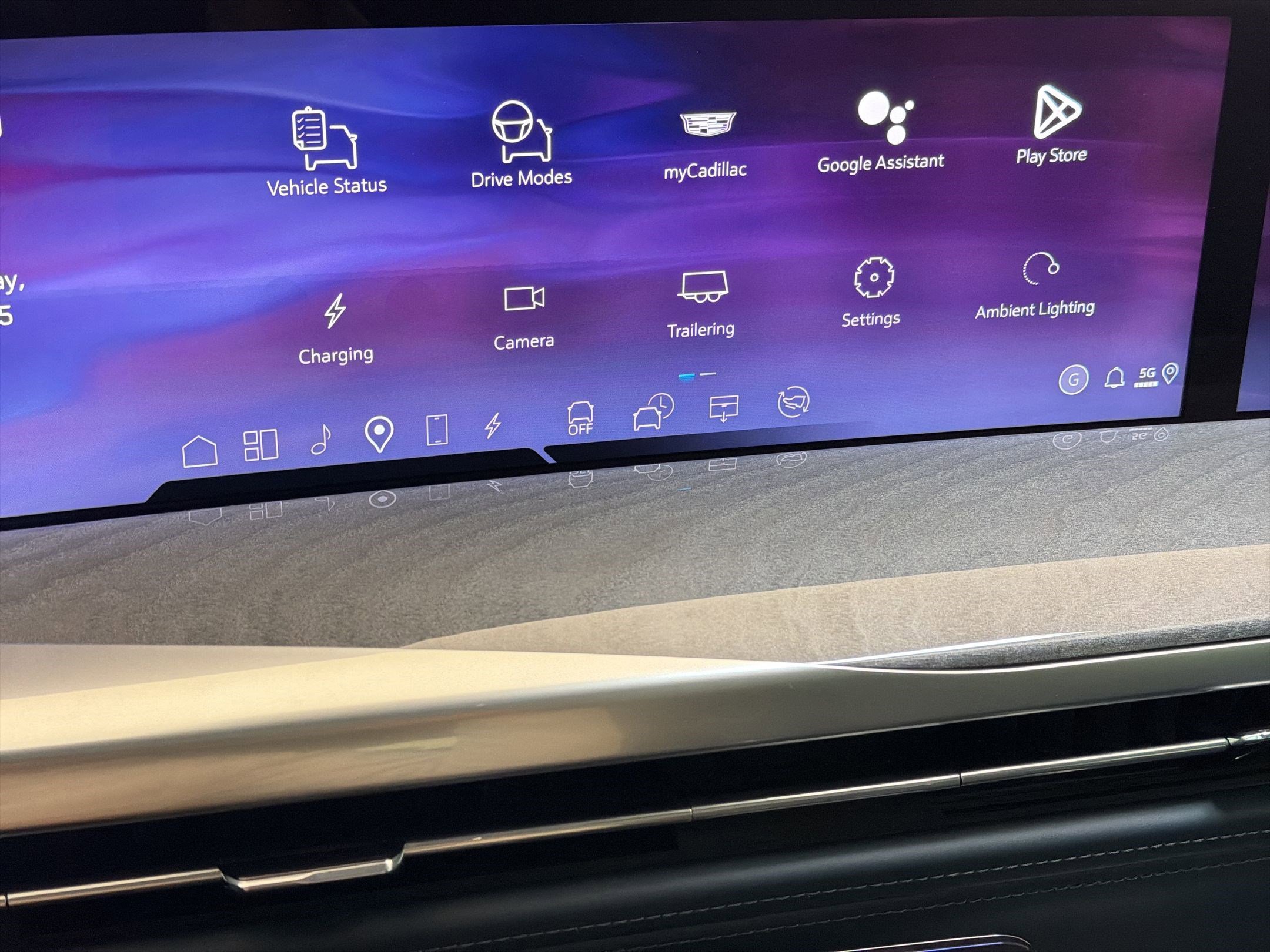 New 2026 Cadillac Escalade IQ Sport 2 w/ LPO, ONYX Package image 21