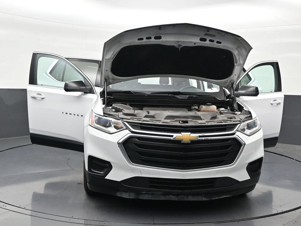 Used 2021 Chevrolet Traverse LS FWD image 37