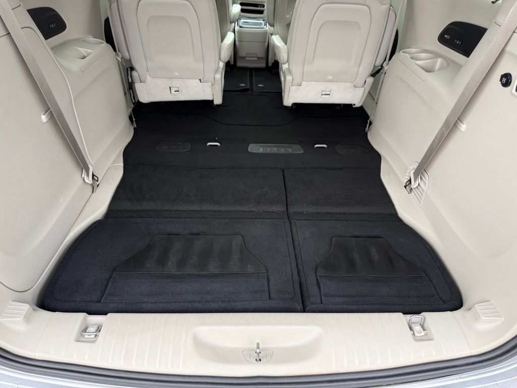 Used 2017 Chrysler Pacifica Limited w/ Advanced Safetytec Group FWD image 59