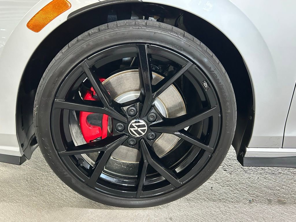 Used 2024 Volkswagen GTI SE image 28