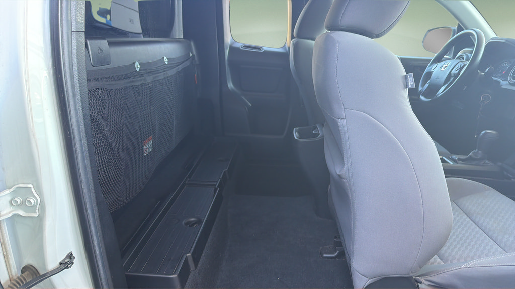 Used 2022 Toyota Tacoma SR RWD image 16
