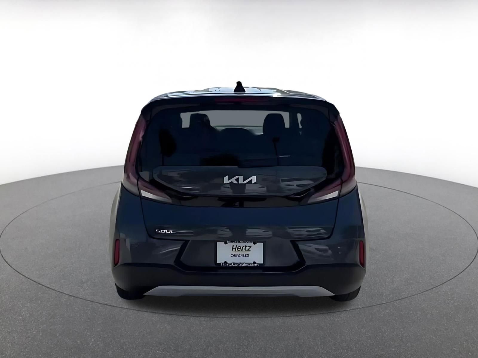 Used 2025 Kia Soul LX w/ LX Technology Package FWD image 12