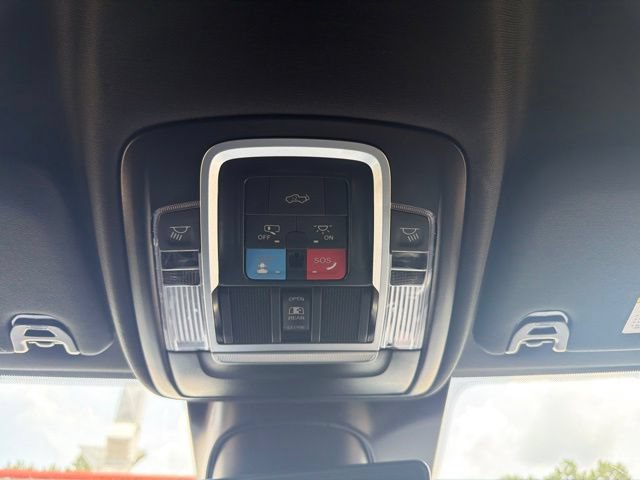 Used 2025 RAM 2500 Laramie w/ Night Edition AWD/4WD image 27