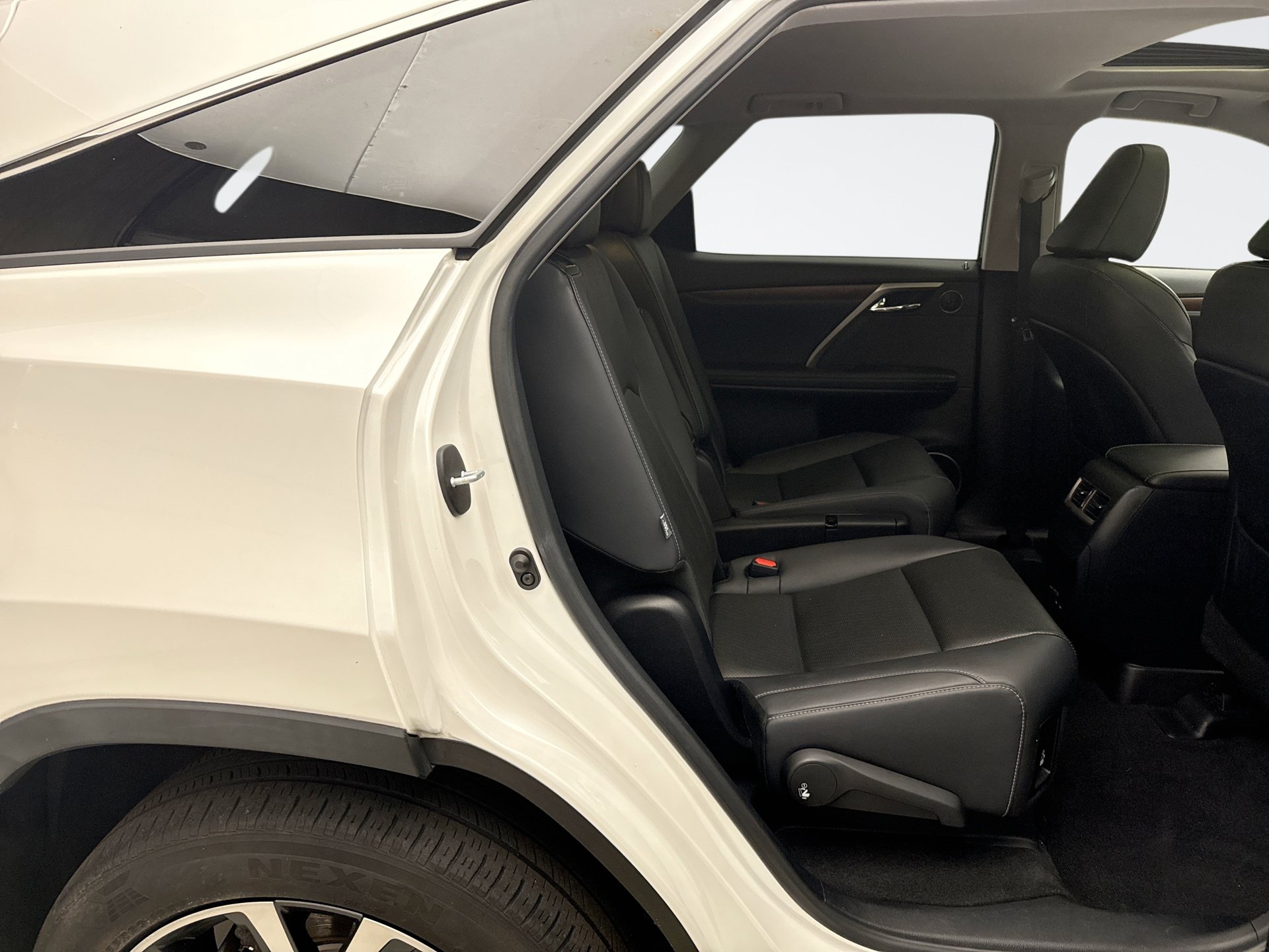 Used 2021 Lexus RX 350L Premium w/ Premium Package AWD/4WD image 20