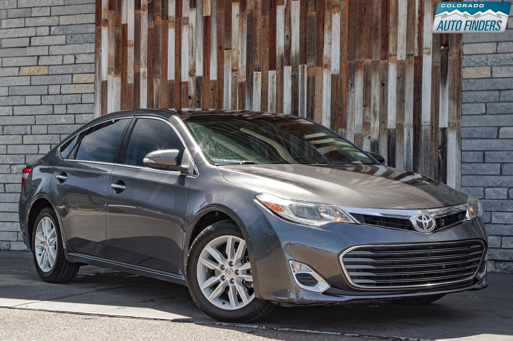 Used 2013 Toyota Avalon XLE Premium FWD image 9