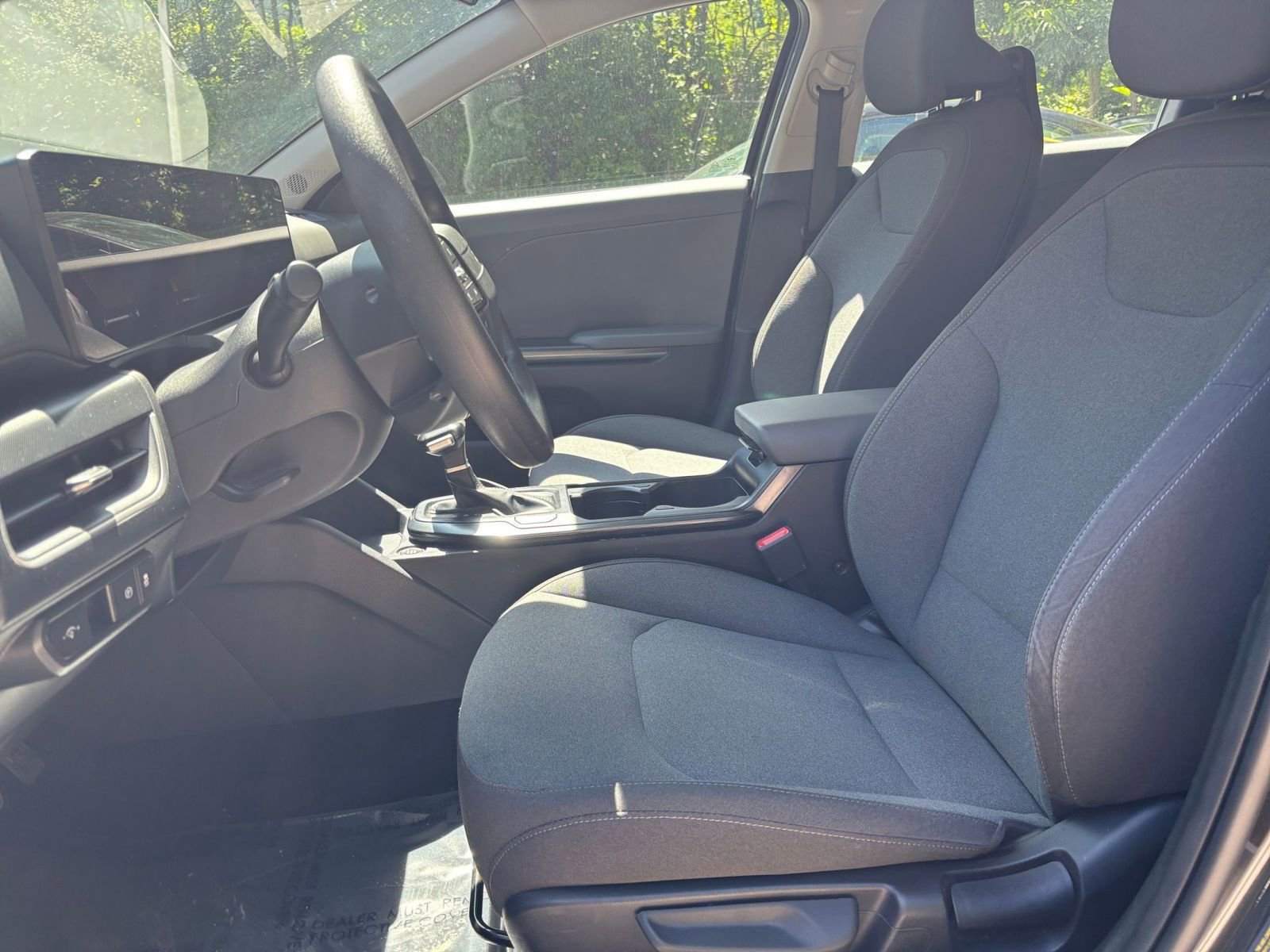 Used 2025 Kia K4 FWD image 36