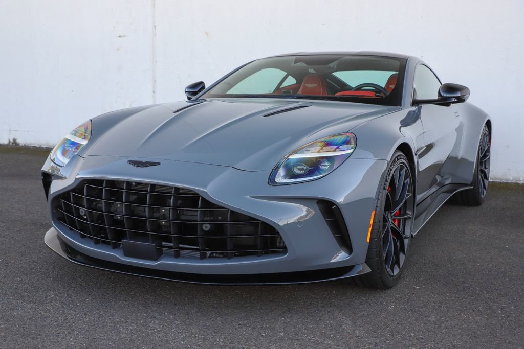Used 2025 Aston Martin V8 Vantage Coupe image 49