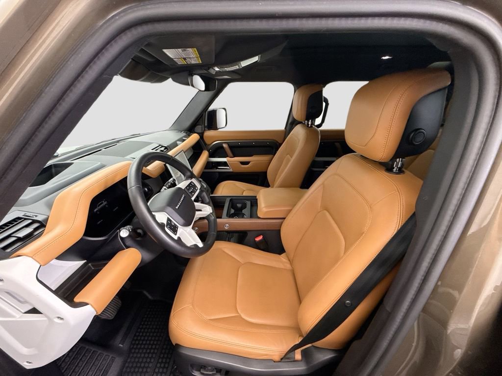 Certified 2024 Land Rover Defender 110 SE image 18
