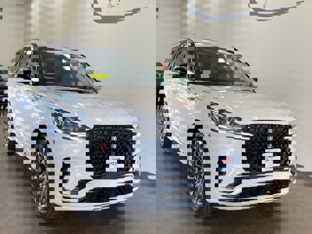 New 2025 Lincoln Aviator AWD w/ Jet Appearance Package image 2