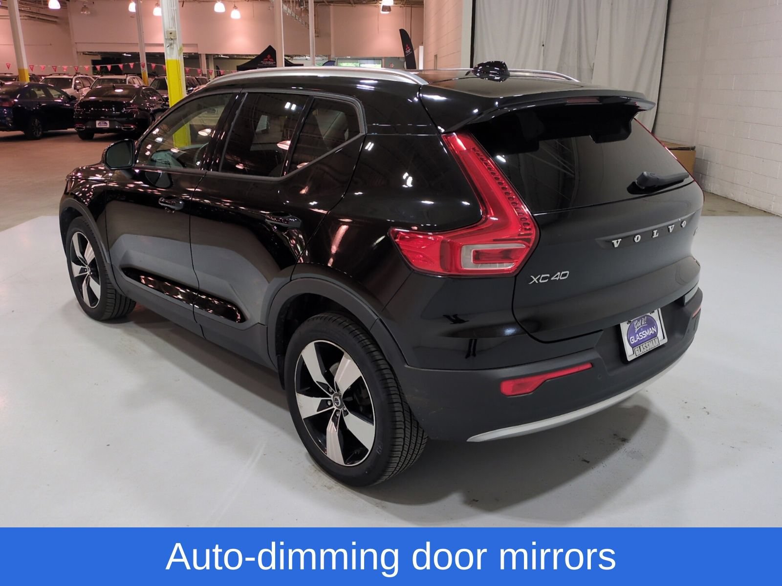 Used 2022 Volvo XC40 T5 Momentum w/ Premium Package AWD/4WD image 6