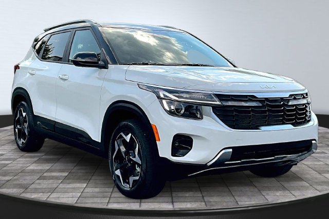 Used 2026 Kia Seltos S AWD/4WD image 3