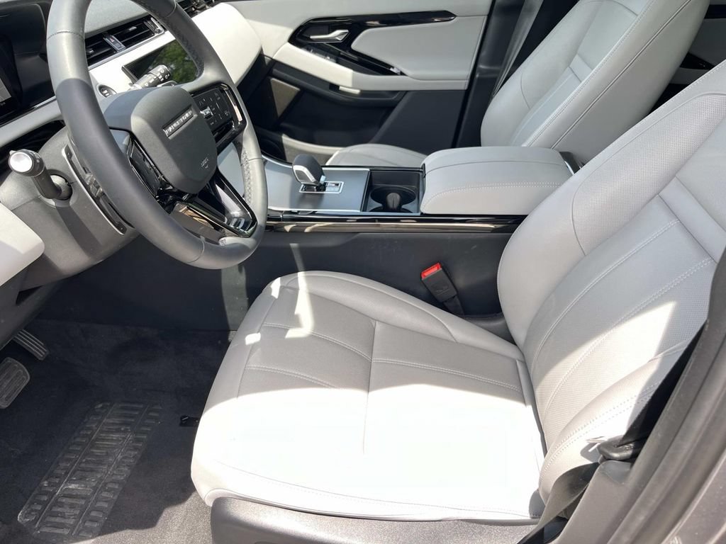 New 2026 Land Rover Range Rover Evoque S AWD/4WD image 12