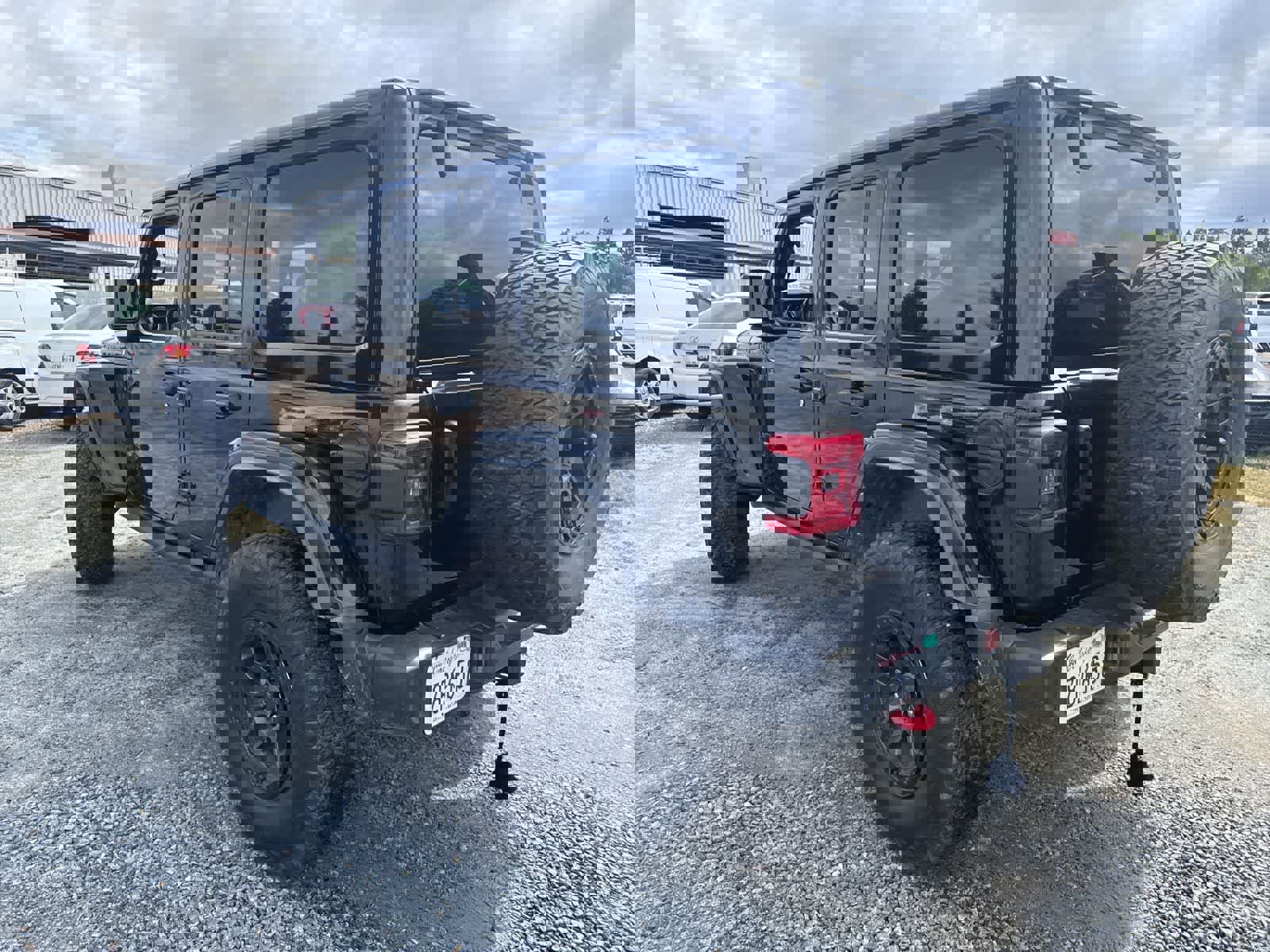 Used 2021 Jeep Wrangler Unlimited Rubicon w/ Xtreme Recon 35" Tire Package image 7