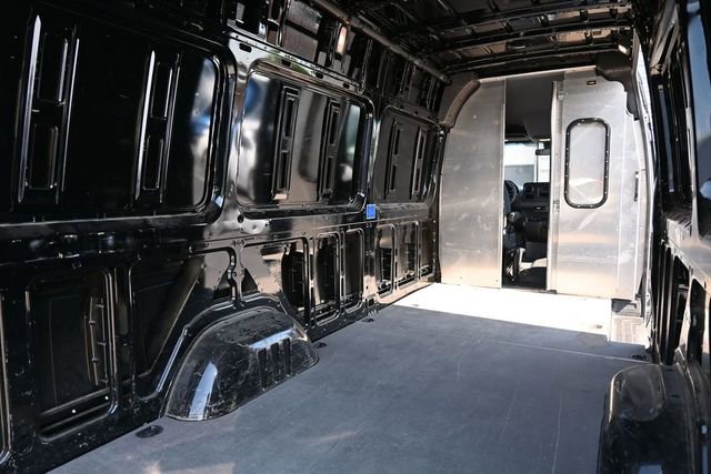 Used 2019 Mercedes-Benz Sprinter 2500 image 30