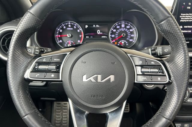 Used 2023 Kia Forte GT-Line w/ GT-Line Premium Package FWD image 28
