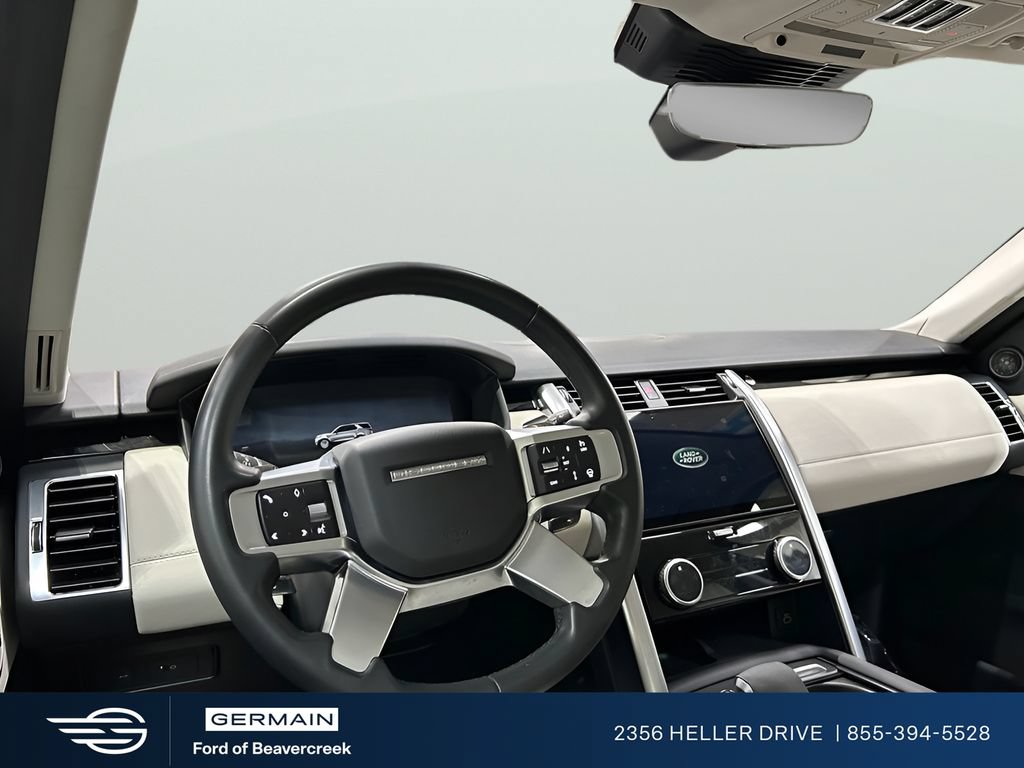 Used 2025 Land Rover Discovery S AWD/4WD image 10